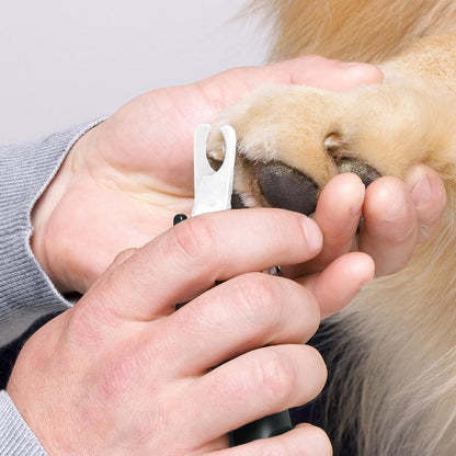 Tweezerman Small Nail Clippers for Dogs & Cats, Manual Professional Dog & Cat Nail Trimmer with Ergonomic Handle