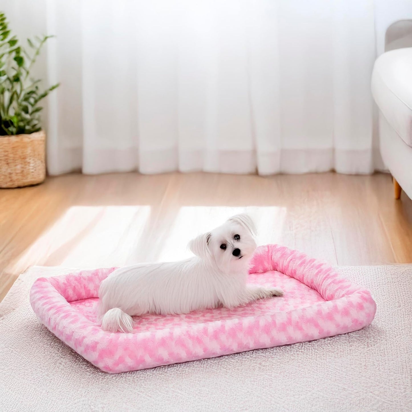 MidWest Homes for Pets QuietTime Dog Bed - White Fleece Bolster, Ultra-Soft and Machine Washable, Fits 24-Inch Crates and Carriers, for Small Breed Dogs