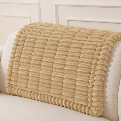 Couch Cover for Dogs, Washable Non Slip Plush Flannel Sofa Protector | Thick Flannel, Anti-Slip Backing, Pet Hair & Scratch Protection, Fits Sofa & Loveseat (27.6" x 59") - Colors B
