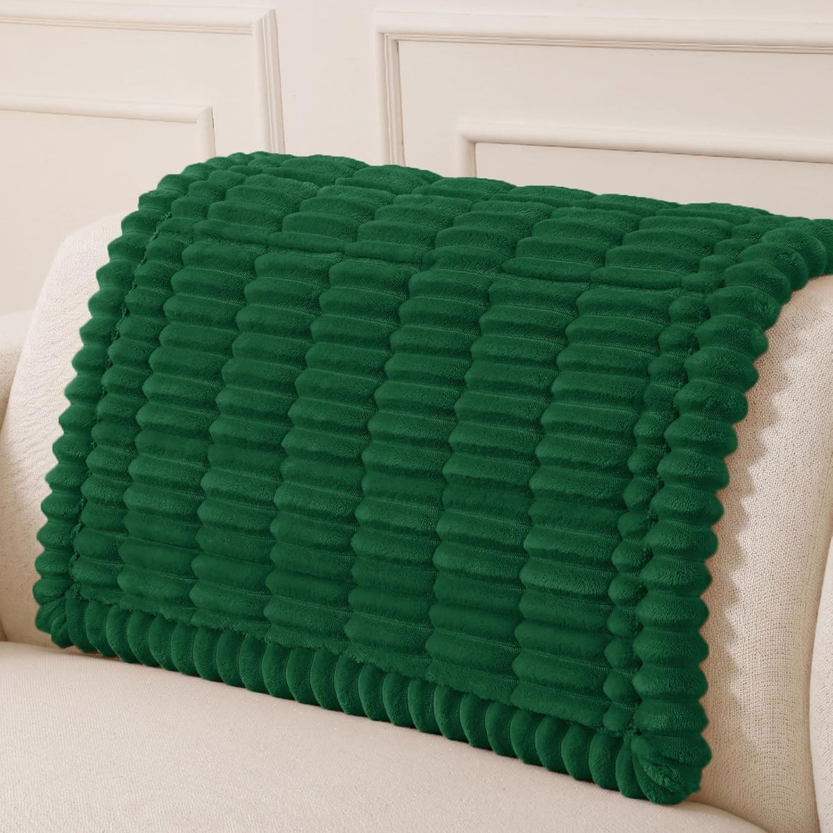 Couch Cover for Dogs, Washable Non Slip Plush Flannel Sofa Protector | Thick Flannel, Anti-Slip Backing, Pet Hair & Scratch Protection, Fits Sofa & Loveseat (27.6" x 59") - Colors B