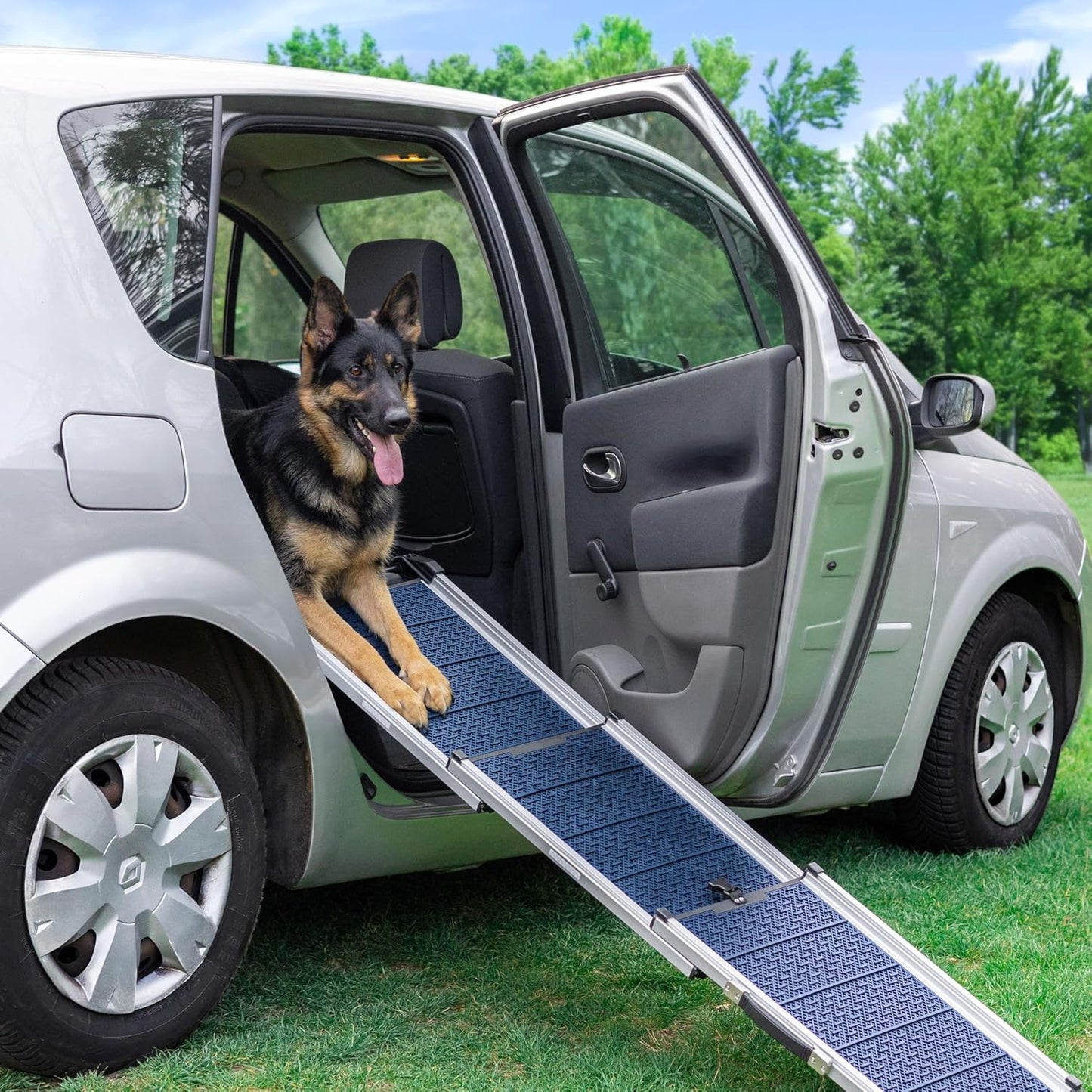 Dog Ramp for Car - Anti-Slip Dog Car Ramp for Large Dogs SUV - Stable 250LBS Capacity - Telescoping Pet Ramp for Car - Portable - Night Safety Reflective Sides - Fixing Clip - Black