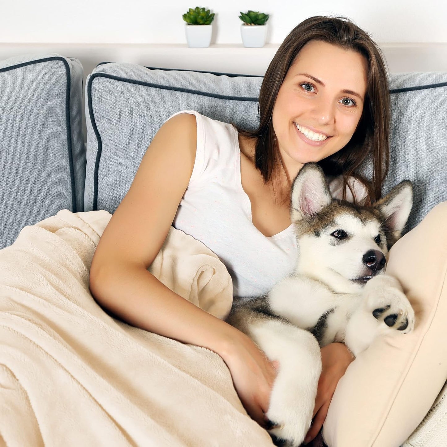 Waterproof Pet Blanket - 50x60-Inch Reversible Sherpa Fleece Throw Protects Couches, Cars, and Beds from Spills, Stains, and Fur by PETMAKER (Gray)