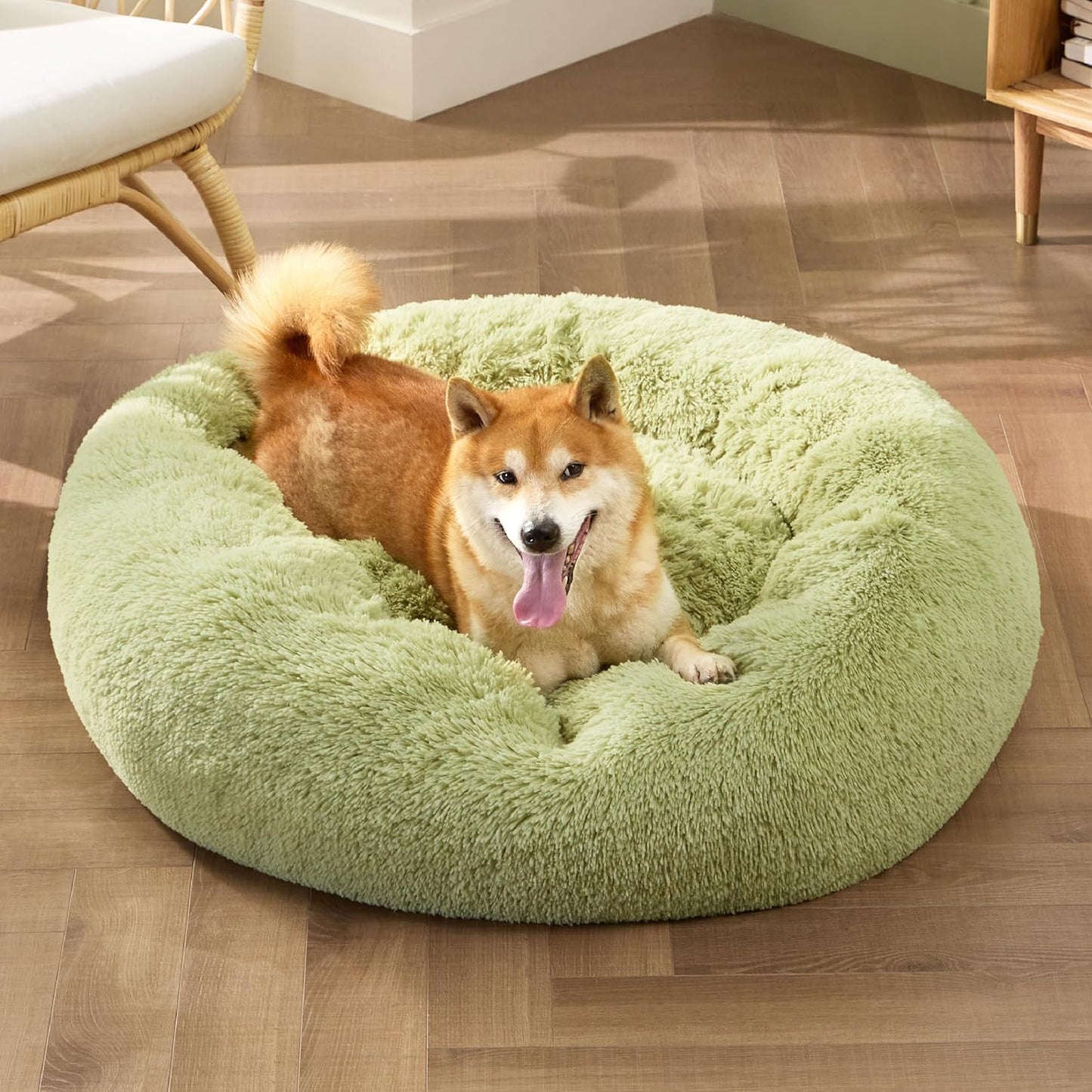 Bedsure Calming Dog Bed Medium Size Dog - Donut Washable Medium Pet Bed, 30 inches Anti-Slip Round Fluffy Plush Faux Fur Cat Bed, Fits up to 45 lbs Pets, Camel