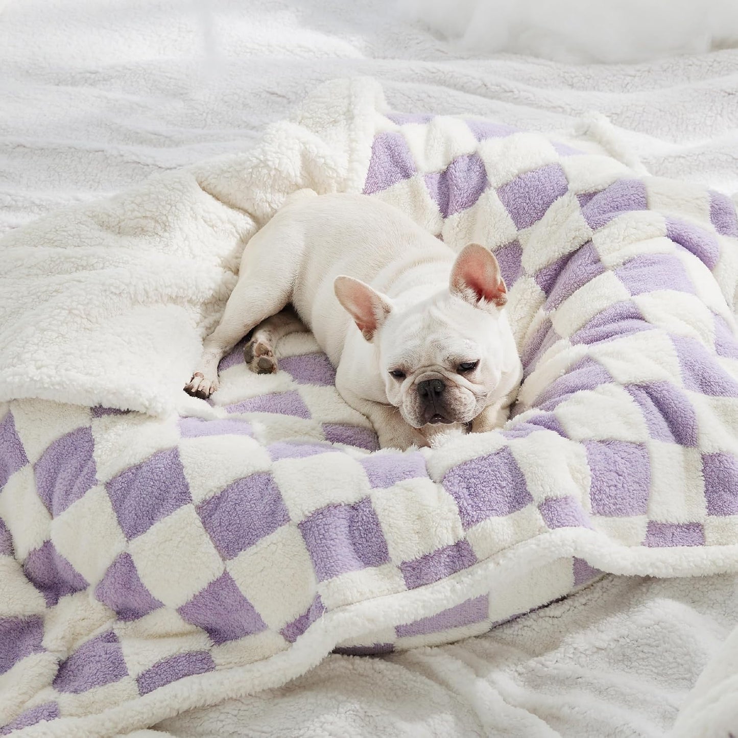 LE SURE Waterproof Dog Blanket for Large Dogs - Washable Double Sided Dog Blankets with Warm Jacquard Shag and Soft Sherpa Fleece, Pet Cat Blanket for Couch Protection, 3D Textured Cloud, Green