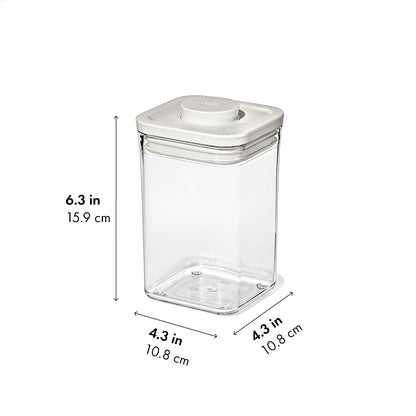 Good Grips Pet POP Container – 6.0 Qt/5.7 L with Half Scoop, Ideal for up to 6.5lbs of Dog Food or 4.5lbs of Cat Food, Airtight Dog and Cat Food Storage Container, BPA Free, Clear