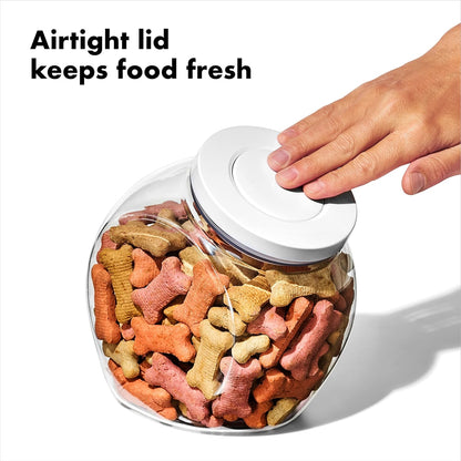 Good Grips Pet POP Container – 6.0 Qt/5.7 L with Half Scoop, Ideal for up to 6.5lbs of Dog Food or 4.5lbs of Cat Food, Airtight Dog and Cat Food Storage Container, BPA Free, Clear