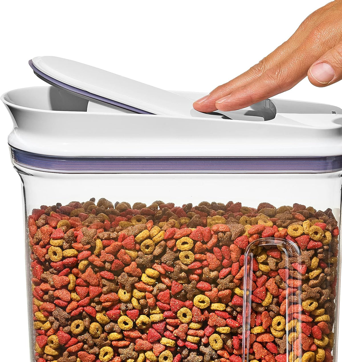 Good Grips Pet POP Container – 6.0 Qt/5.7 L with Half Scoop, Ideal for up to 6.5lbs of Dog Food or 4.5lbs of Cat Food, Airtight Dog and Cat Food Storage Container, BPA Free, Clear