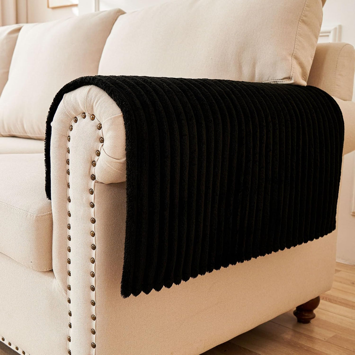 Waterproof Couch Cover for Dogs Washable,Faux Fur Pet Couch Covers for Sofa,Soft Dog Bed Cover Non-Slip Couch Covers for 3 Cushion Couch Sofa Pet Friendly (Off White, 35" x 82")