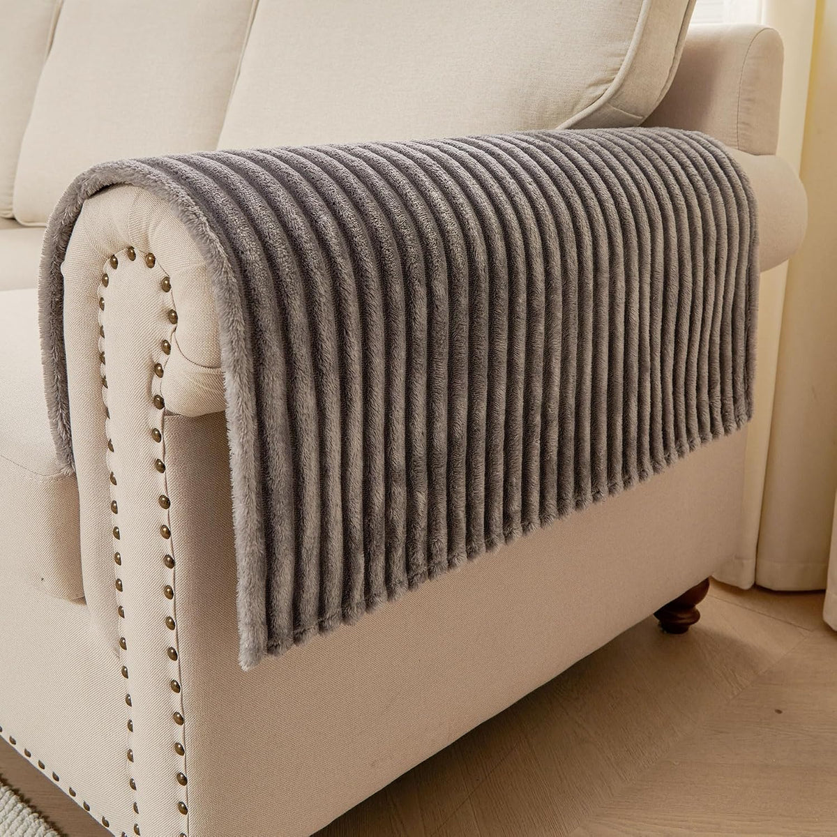 Waterproof Couch Cover for Dogs Washable,Faux Fur Pet Couch Covers for Sofa,Soft Dog Bed Cover Non-Slip Couch Covers for 3 Cushion Couch Sofa Pet Friendly (Off White, 35" x 82")