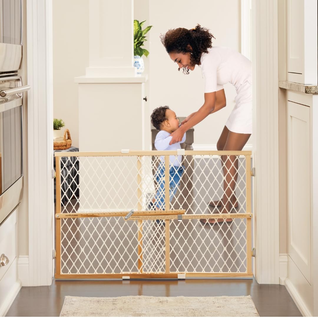 Diamond Mesh Wooden Baby Gate: Pressure Mounted Baby Gate for Doorways - Adjustable 26.5 to 42 Inches Wide - 23 Inches Tall