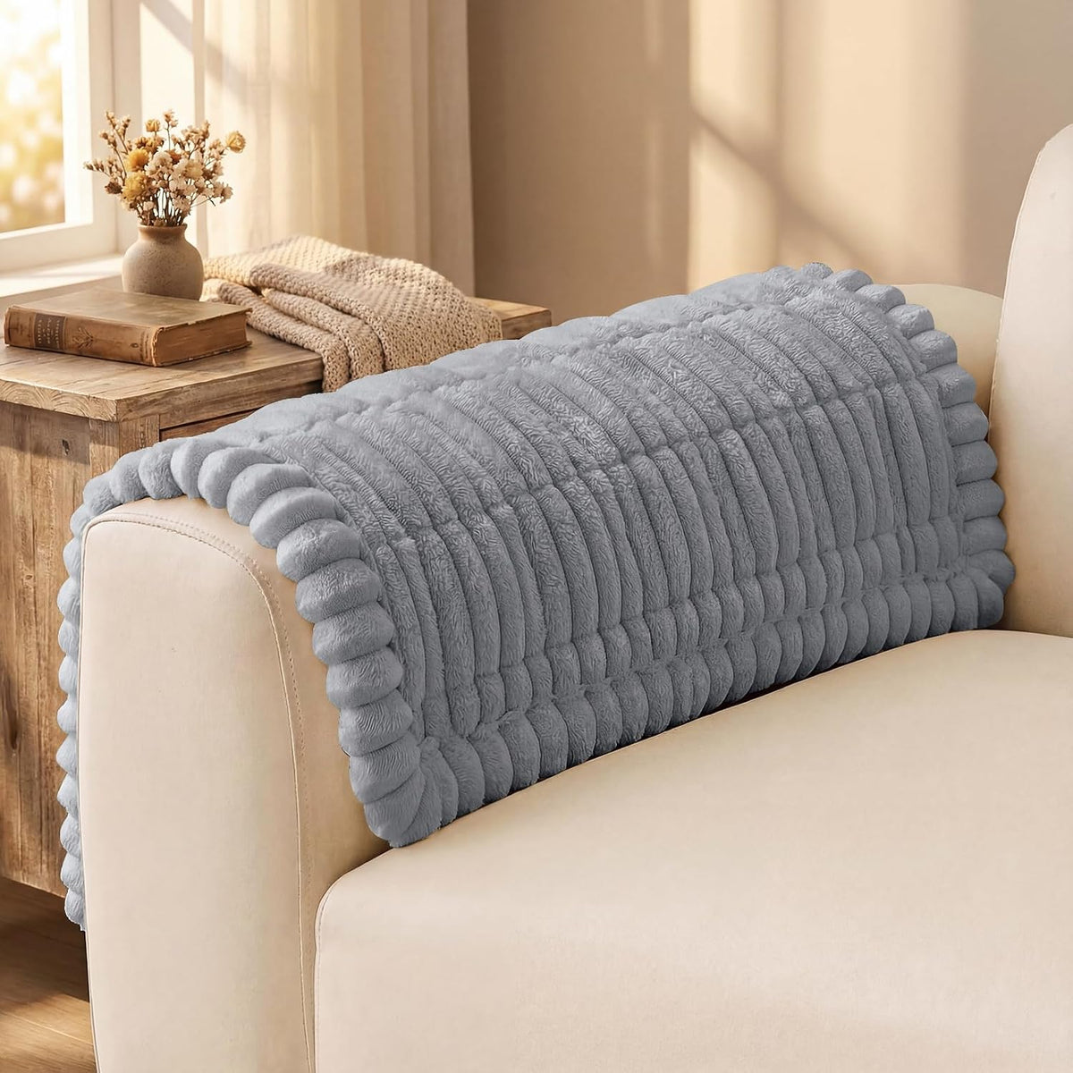 Couch Cover for Dogs, Non Slip Fuzzy Thick Pet Sofa Protector
