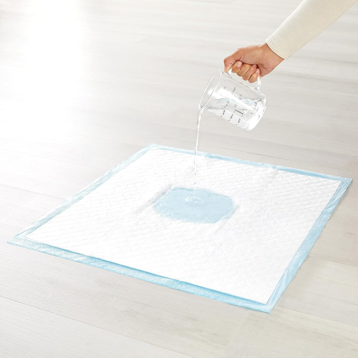 Heavy Duty Dog and Puppy Pee Pads, Leak-Proof 5-Layer Super Absorbent, Quick-Dry Surface for Potty Training and Housebreaking, Giant Size, 27.5 x 44 Inch, Blue & White, 30-Pack