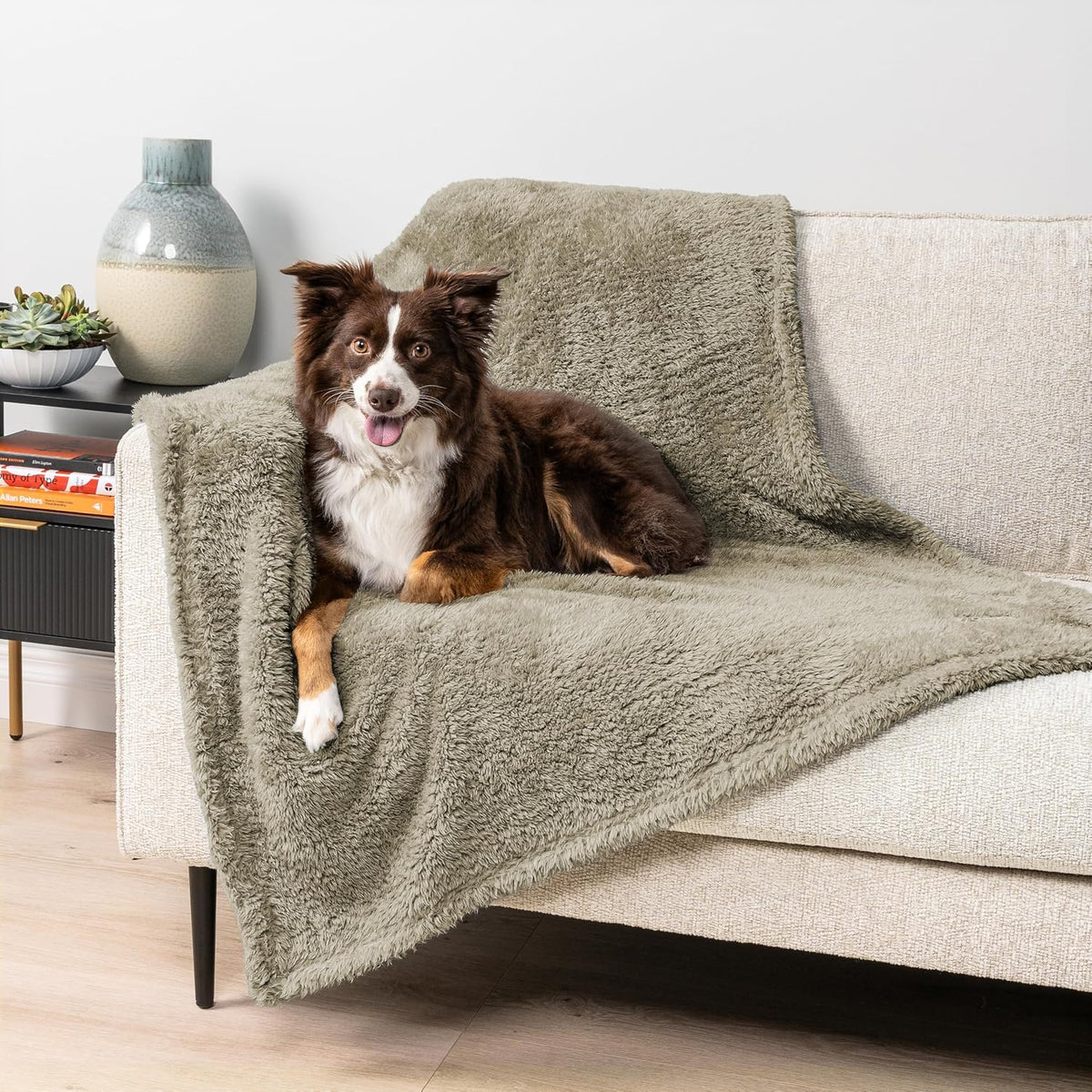 Fluffy Sherpa Waterproof Dog Blanket for Small Pet Cat, 24x32 Blue | Soft & Warm & Washable; Leafproof Couch Sofa Protector for Small Medium Large Pet; Pee Proof Cover for Crate Kennel Car Seat