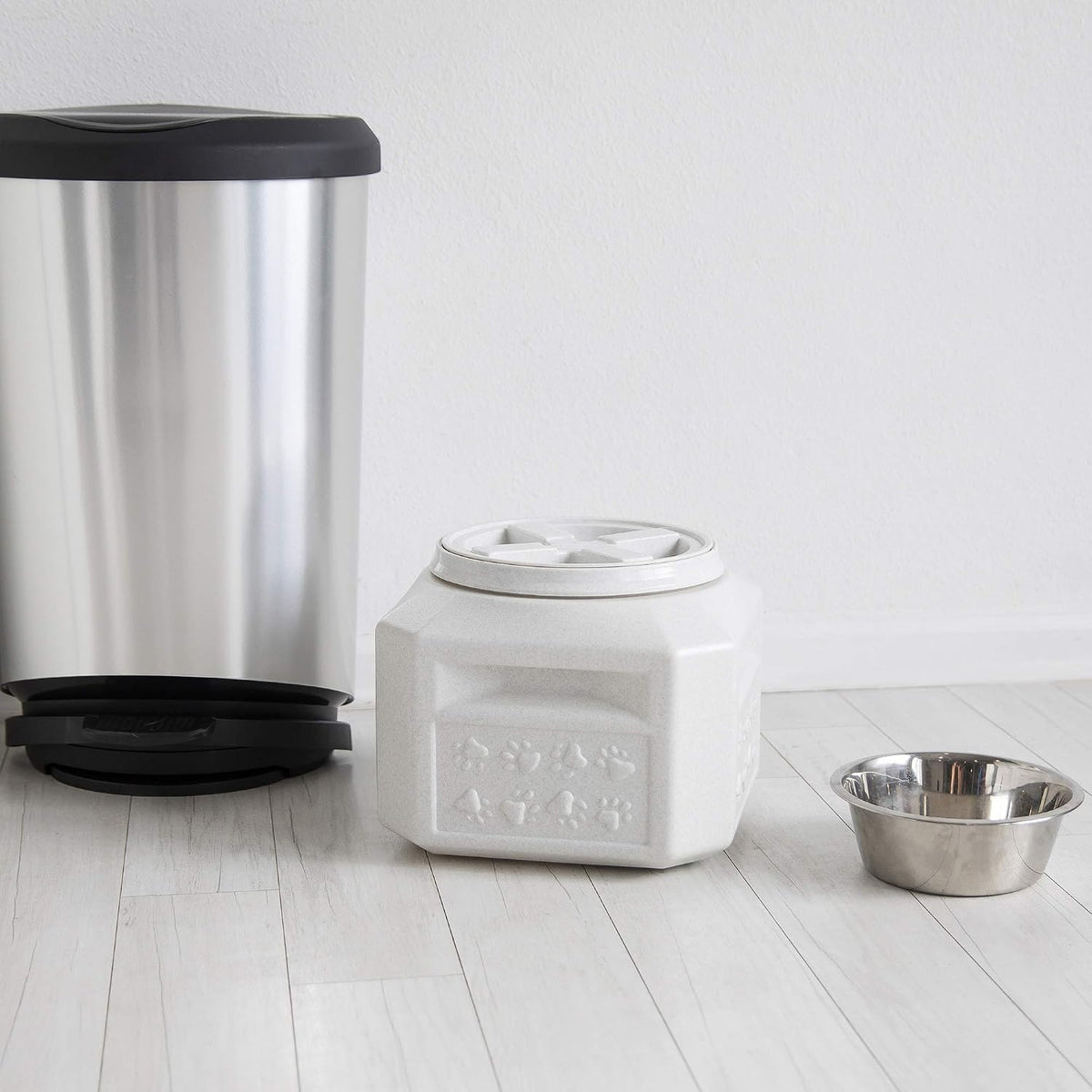 Vittles Vault Airtight Pet Food Storage Container + Scoop, Fits Up to 50lbs