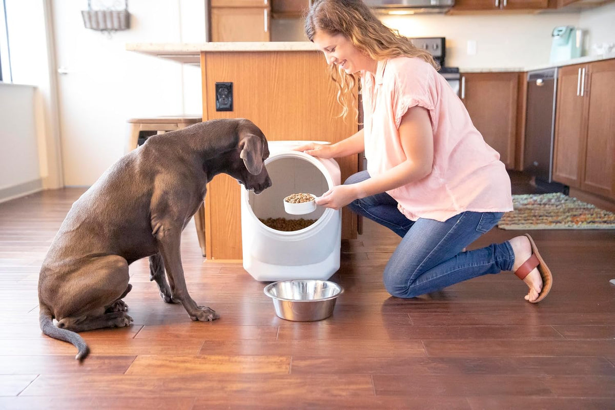 Vittles Vault Airtight Pet Food Storage Container + Scoop, Fits Up to 50lbs