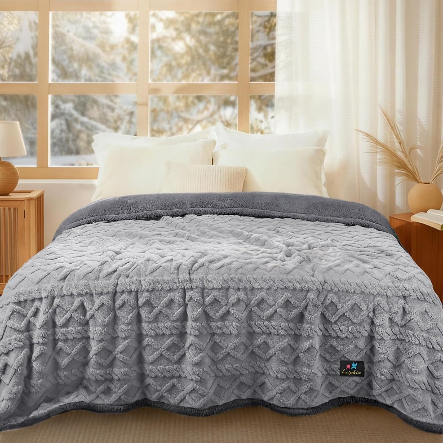 Luciphia Waterproof Pet Blanket, Liquid Pee Proof Dog Blankets for Sofa Bed Couch, Reversible Sherpa Fleece Furniture Protector Cover for Small Medium Large Dogs Cats,Khaki X-Large（85" x 57"）