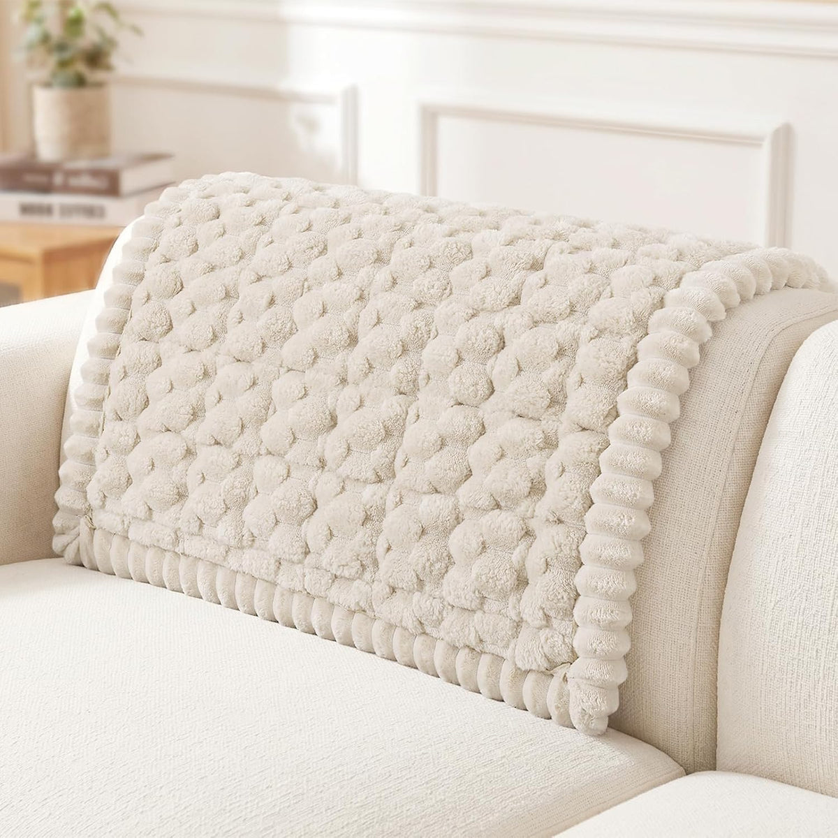 Non Slip Couch Covers for Dogs, Scratch Resistant Pet Sofa Protector