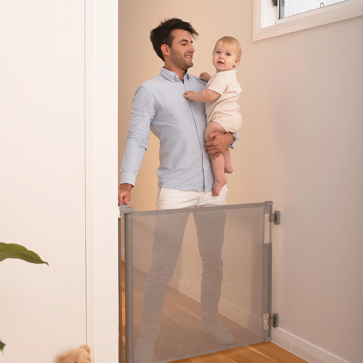 Retractable Baby Gate - Mesh Dog & Pet Gate for Stairs