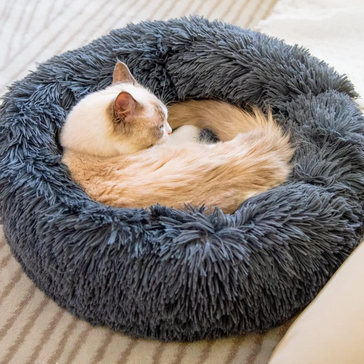 Fluffy Calming Cat Beds for Indoor Cats - Washable Round Dog Beds for Small Medium Dogs, Anti Anxiety Plush Faux Fur Pet Bed
