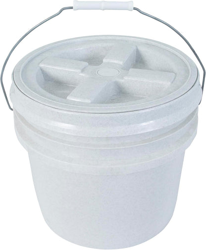 Vittles Vault Dog Food Storage Container, Dry Pet Food, 20 Pounds