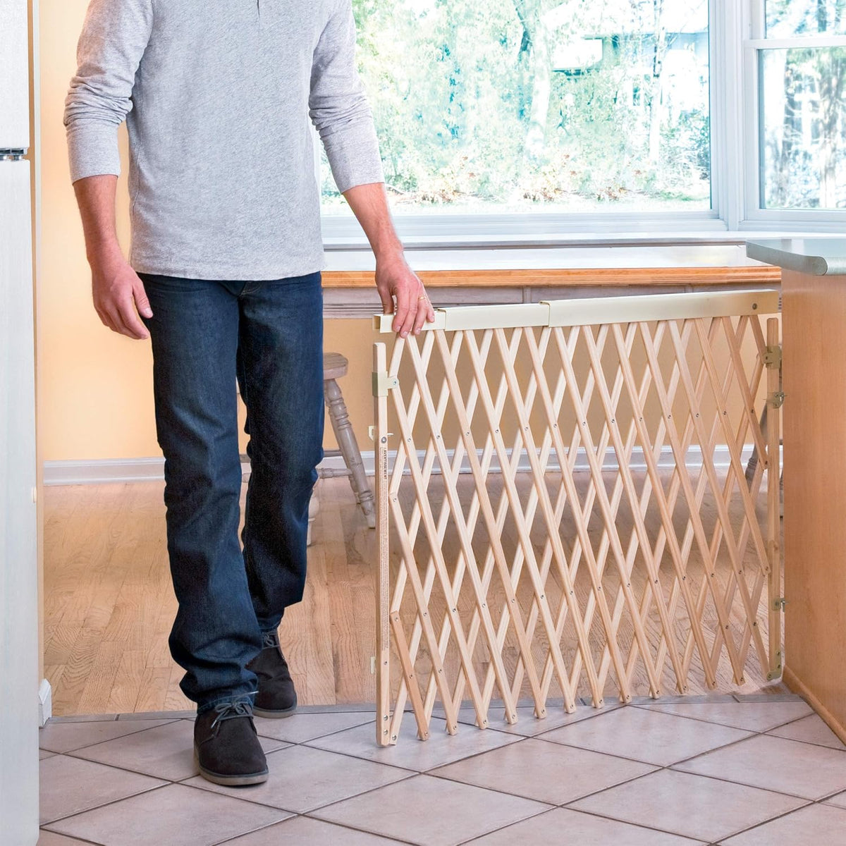 Expansion Walk-Thru Room Divider Baby Gate (Natural Wood)