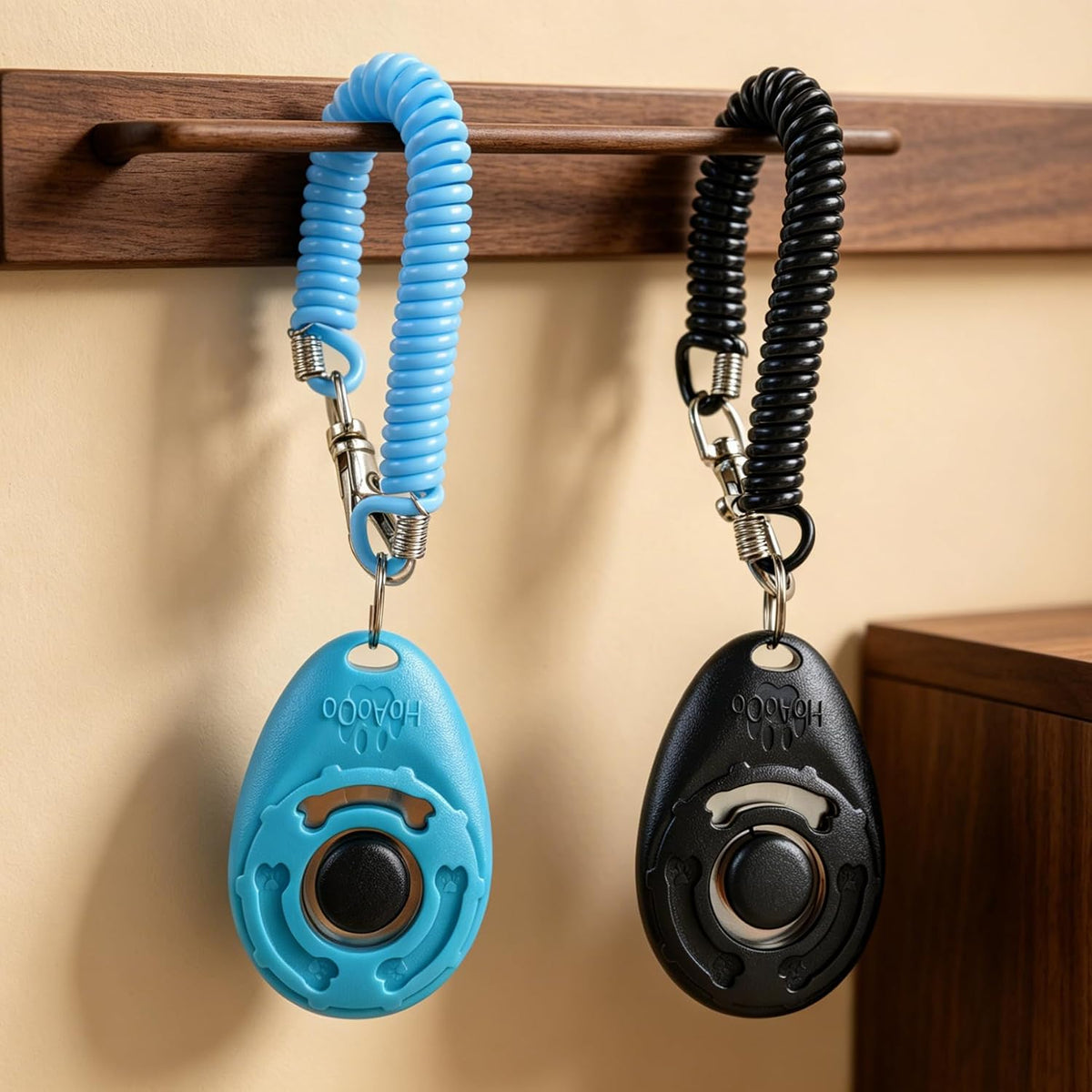 Dog Training Clicker with Sring Wrist and Keyring - Pet Dog Training Clickers for Puppy, Cat, Potty, Bird, Horse, Pet, Trainer Training Tools, Behavior Aids