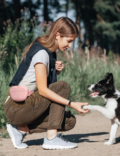 1.67 Cup Magnetic Dog Treat Pouch with Training Clicker (Black)